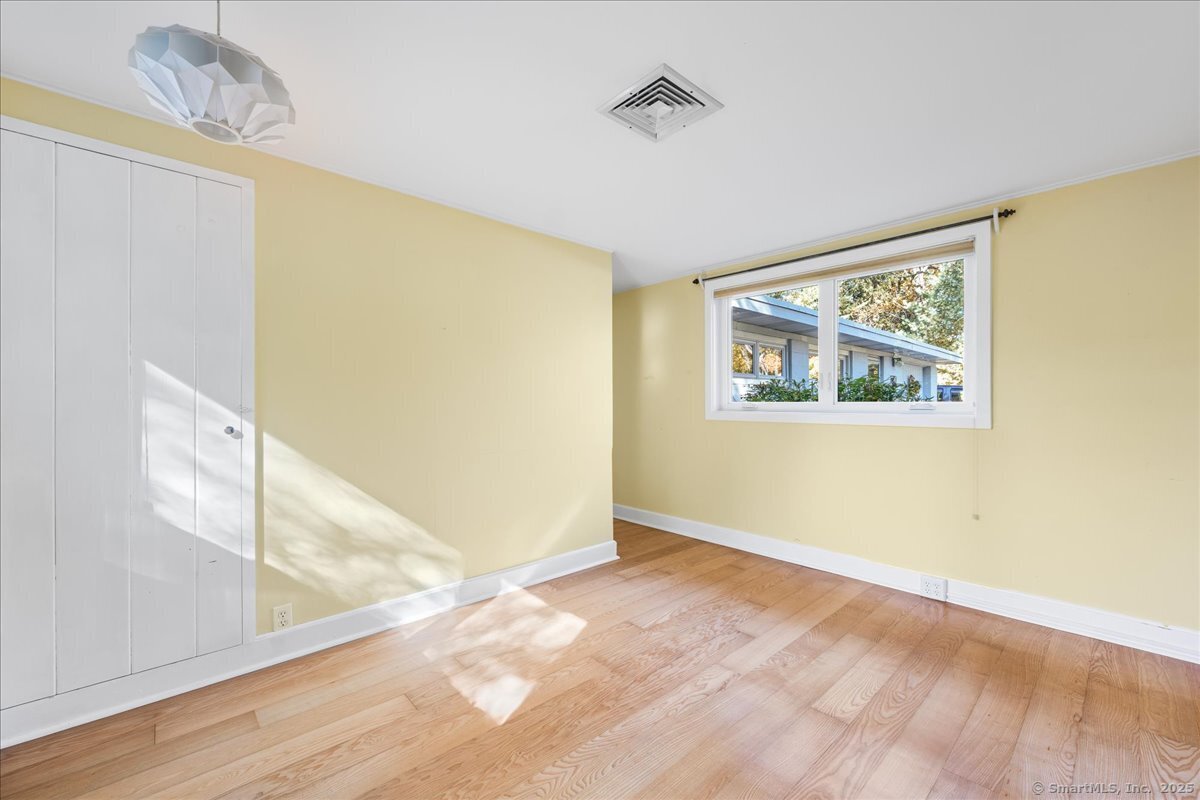 8 Joyce Street Stonington CT 06355