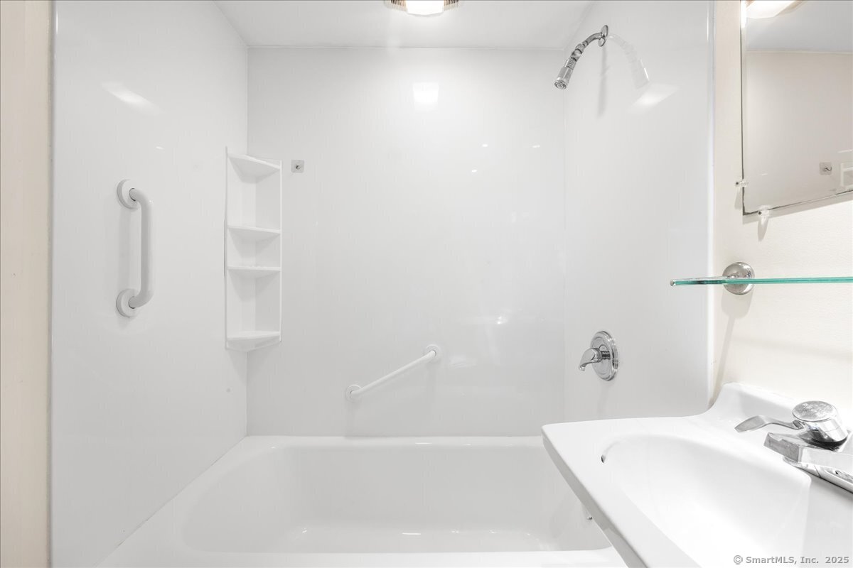 8 Joyce Street Stonington CT 06355