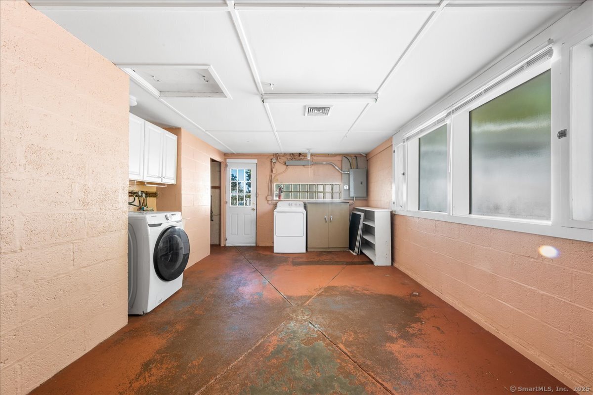 8 Joyce Street Stonington CT 06355