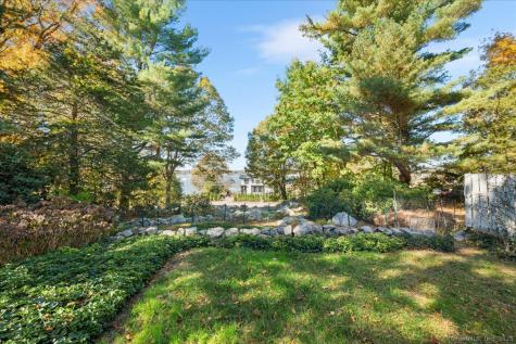 8 Joyce Street Stonington CT 06355