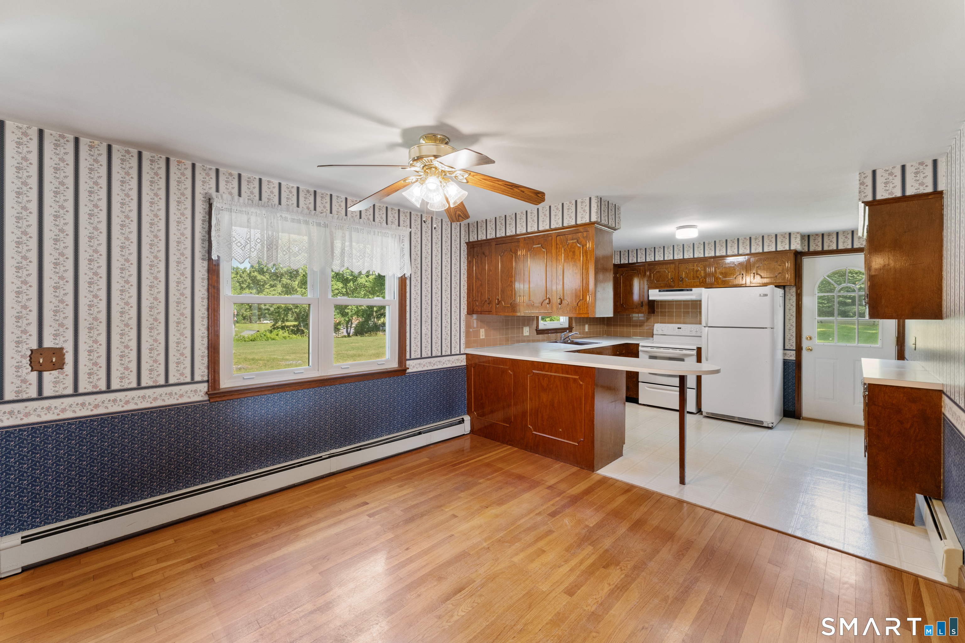 27 Mountain Hill Road Thompson CT 06255