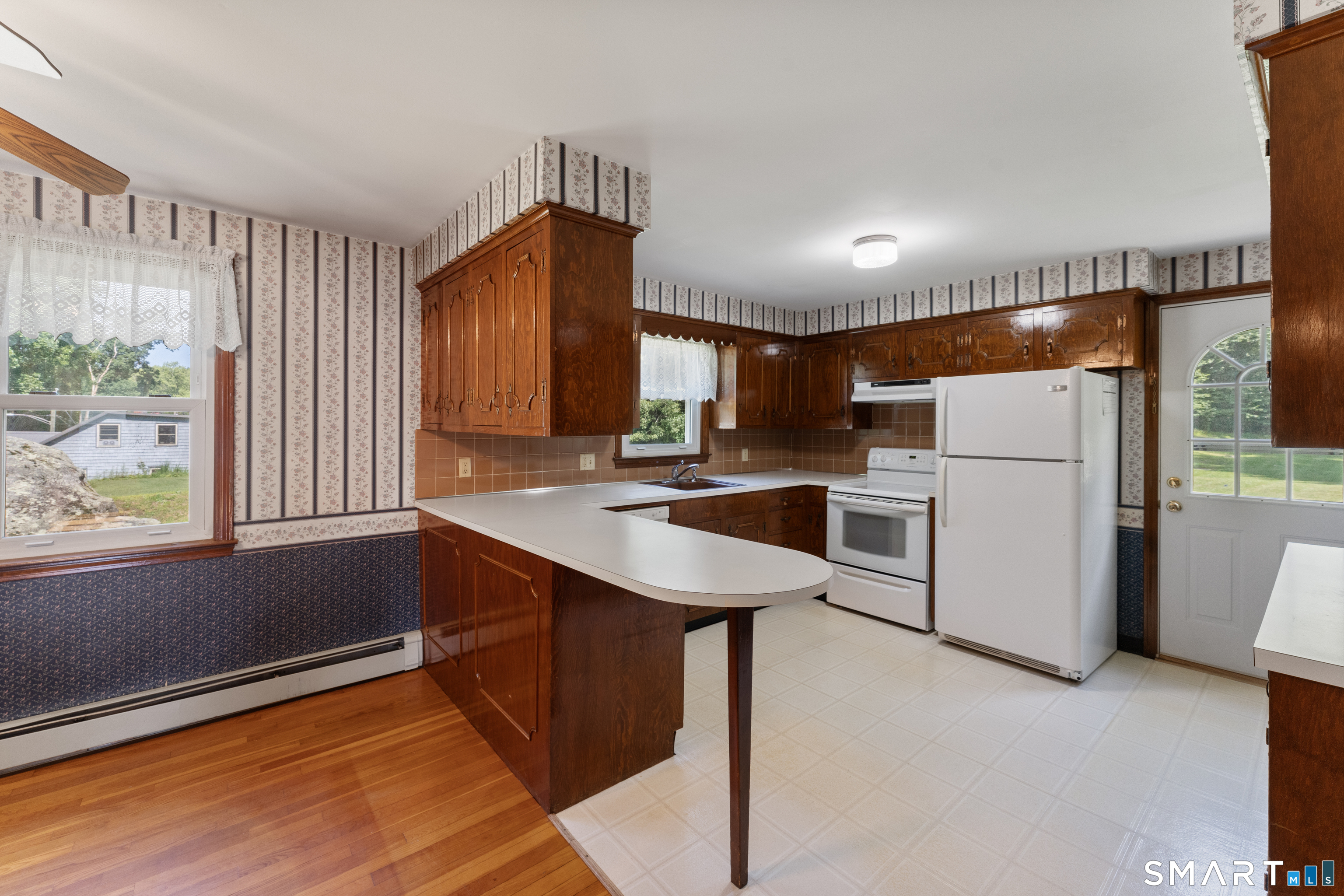 27 Mountain Hill Road Thompson CT 06255
