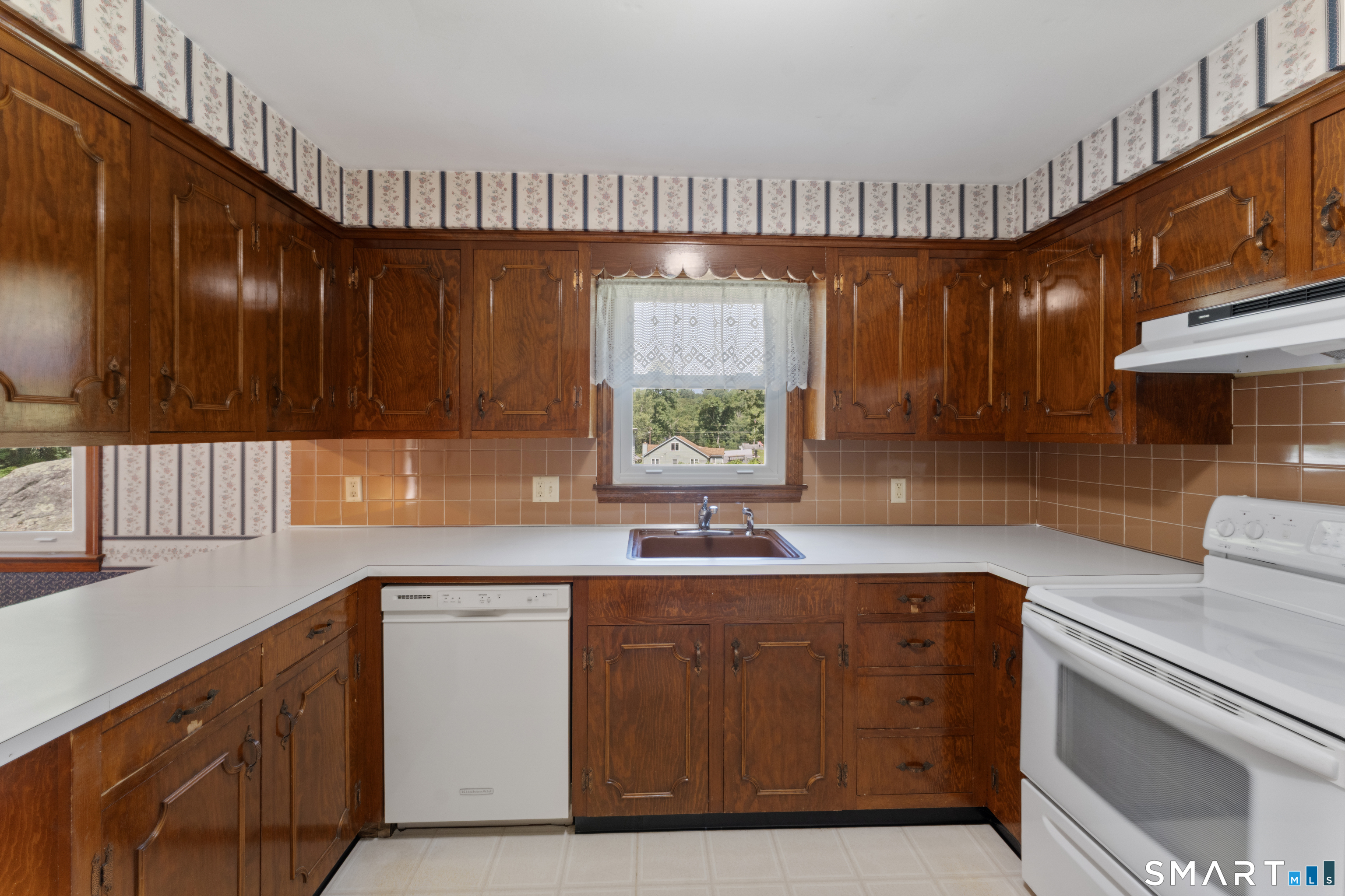 27 Mountain Hill Road Thompson CT 06255