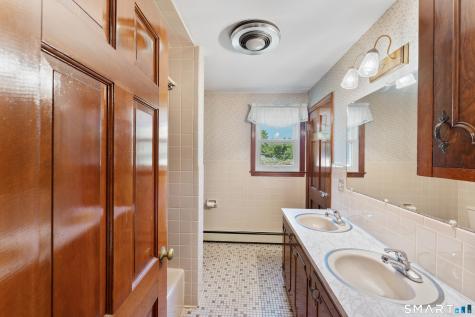 27 Mountain Hill Road Thompson CT 06255