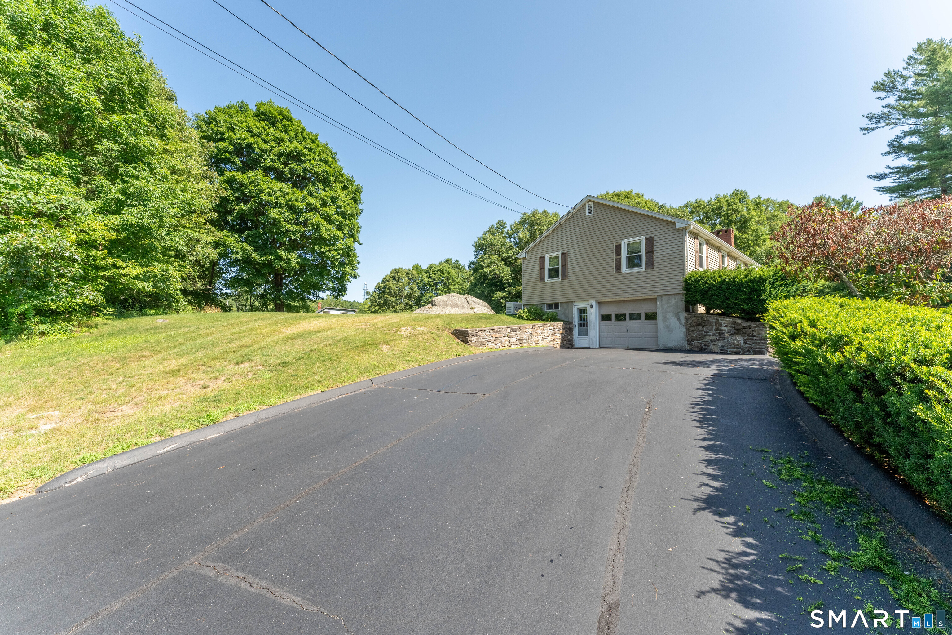 27 Mountain Hill Road Thompson CT 06255