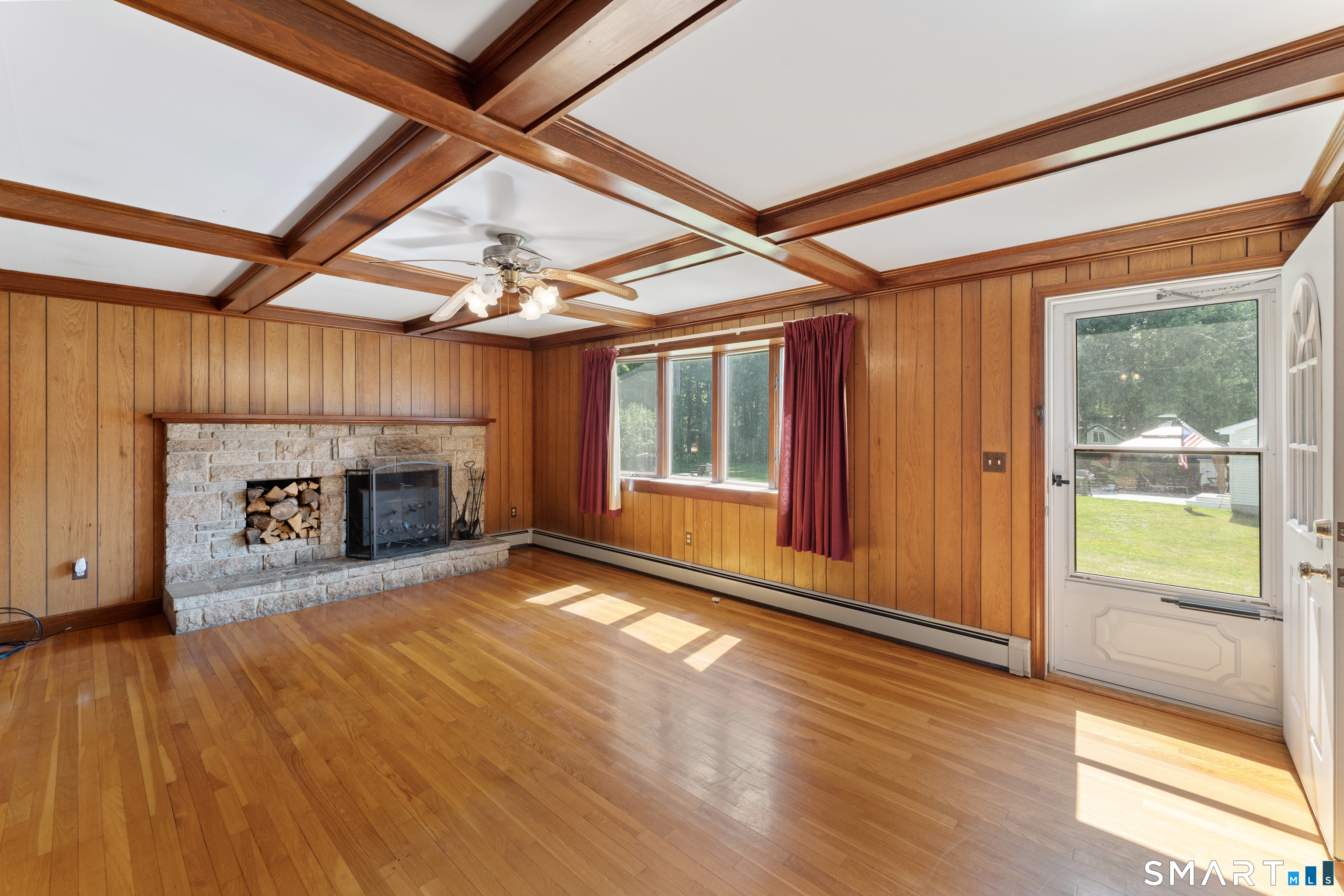 27 Mountain Hill Road Thompson CT 06255