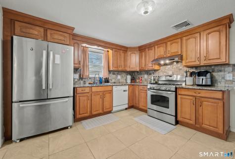 158 Dix Road Wethersfield CT 06109