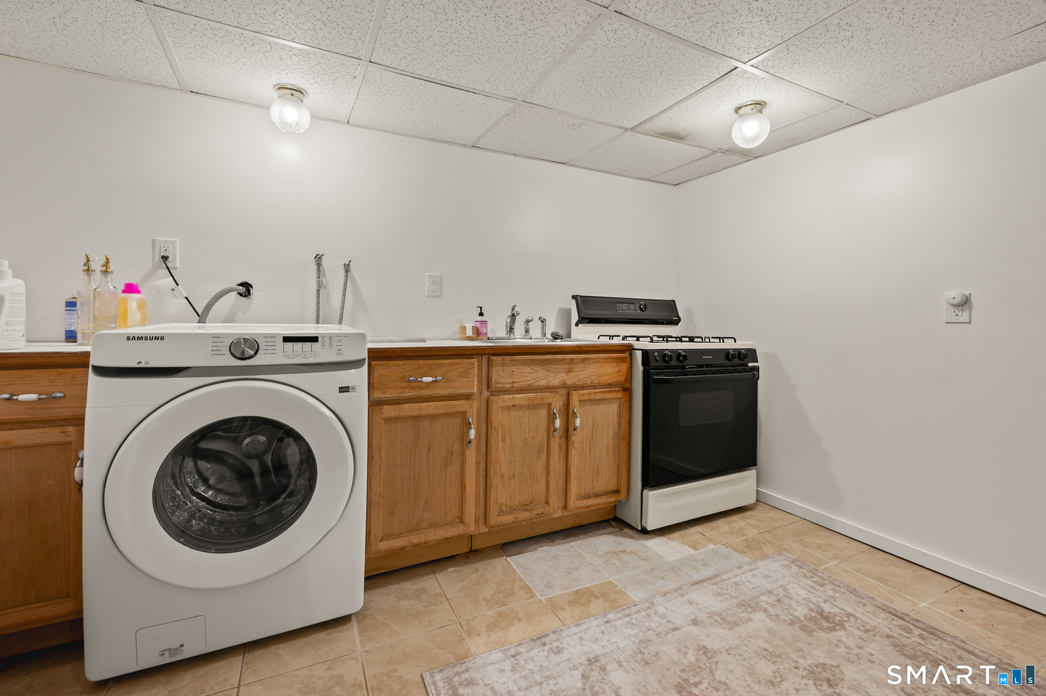158 Dix Road Wethersfield CT 06109