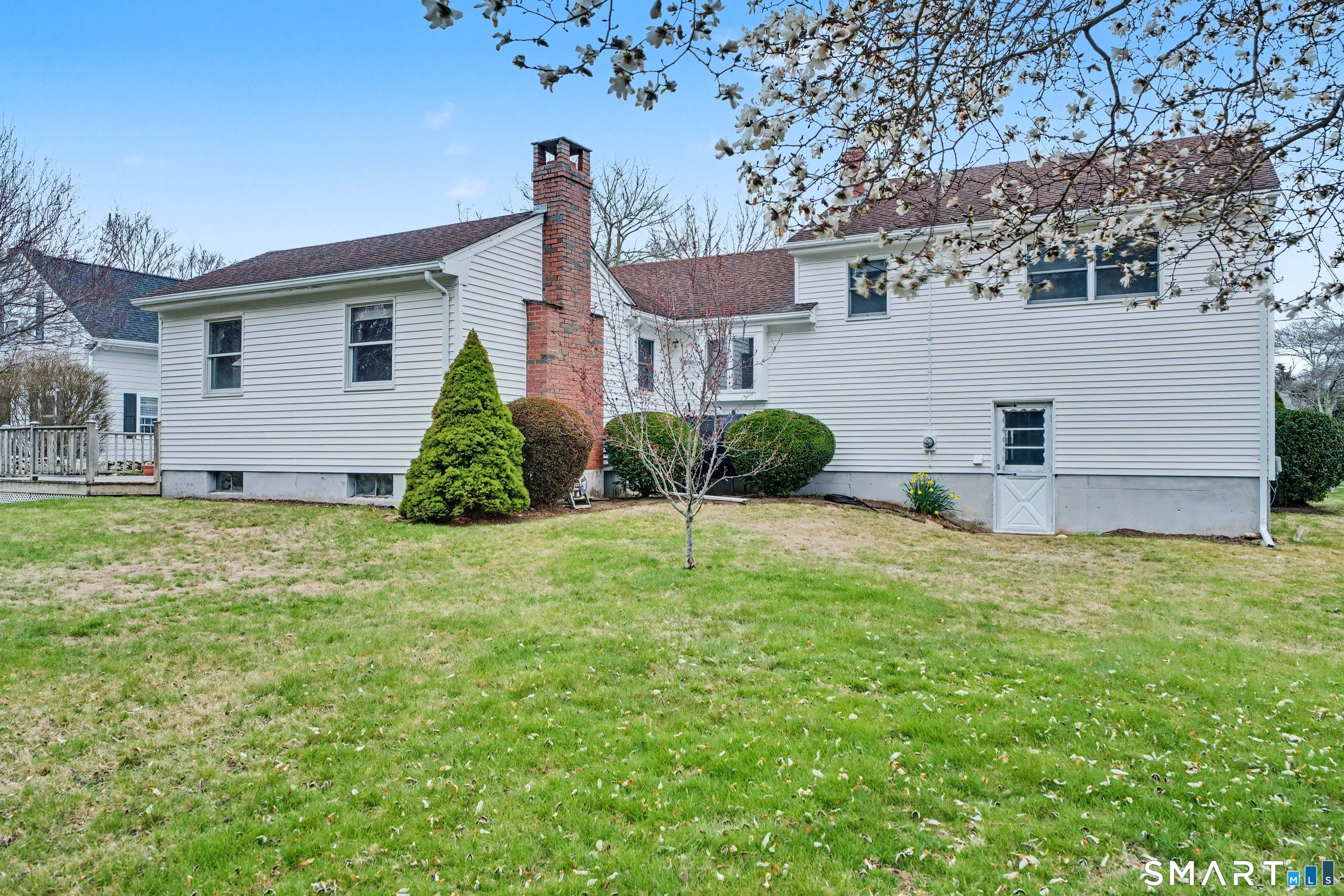 6 Benjamin Road Groton CT 06355