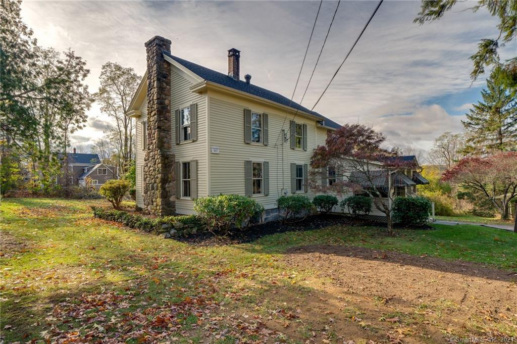 27 Huckleberry Hill Road Avon CT 06001