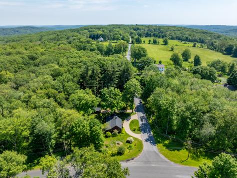 4 Skyline Ridge Road Bridgewater CT 06752