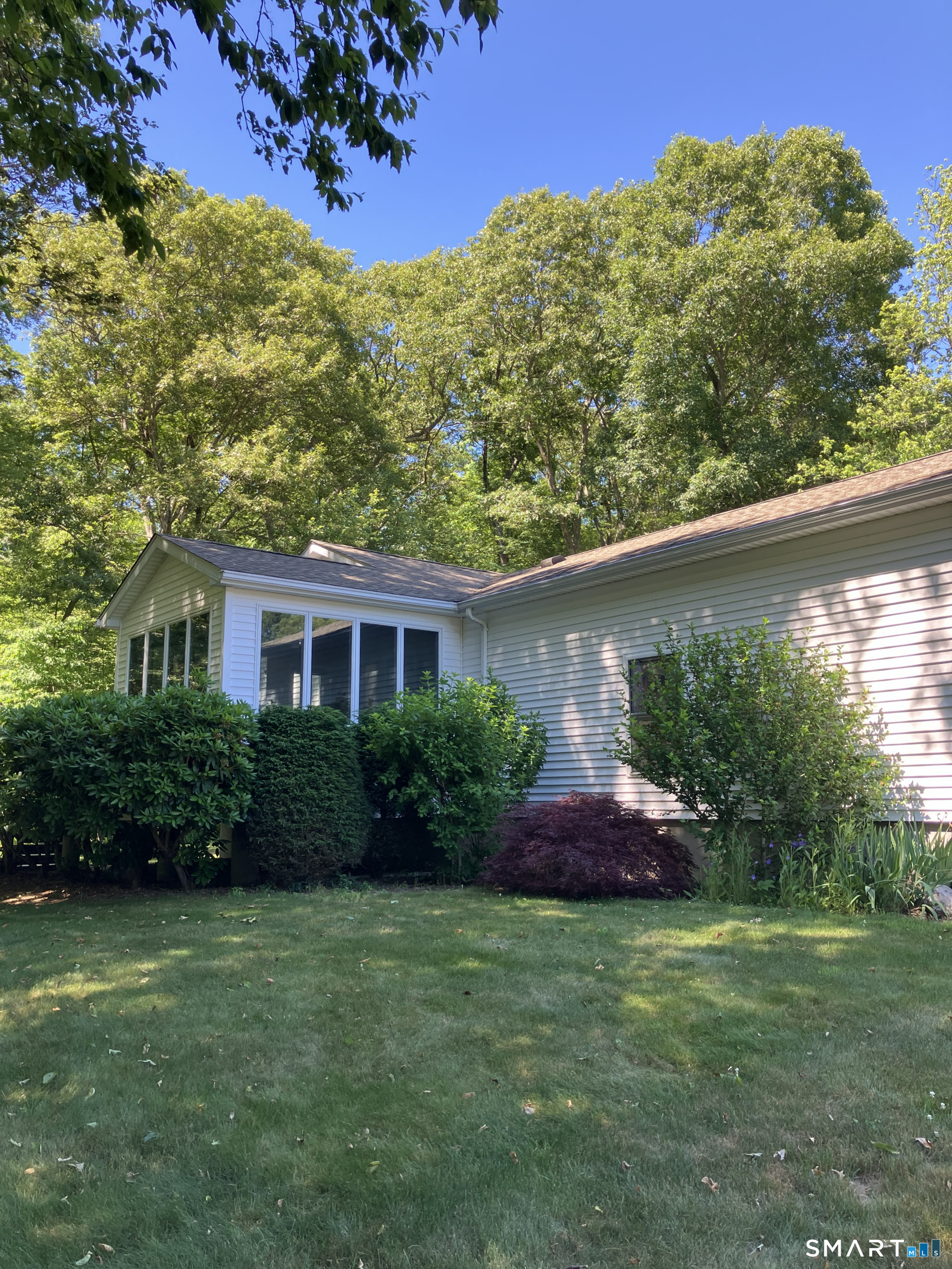 23 Hillcrest Drive Montville CT 06382