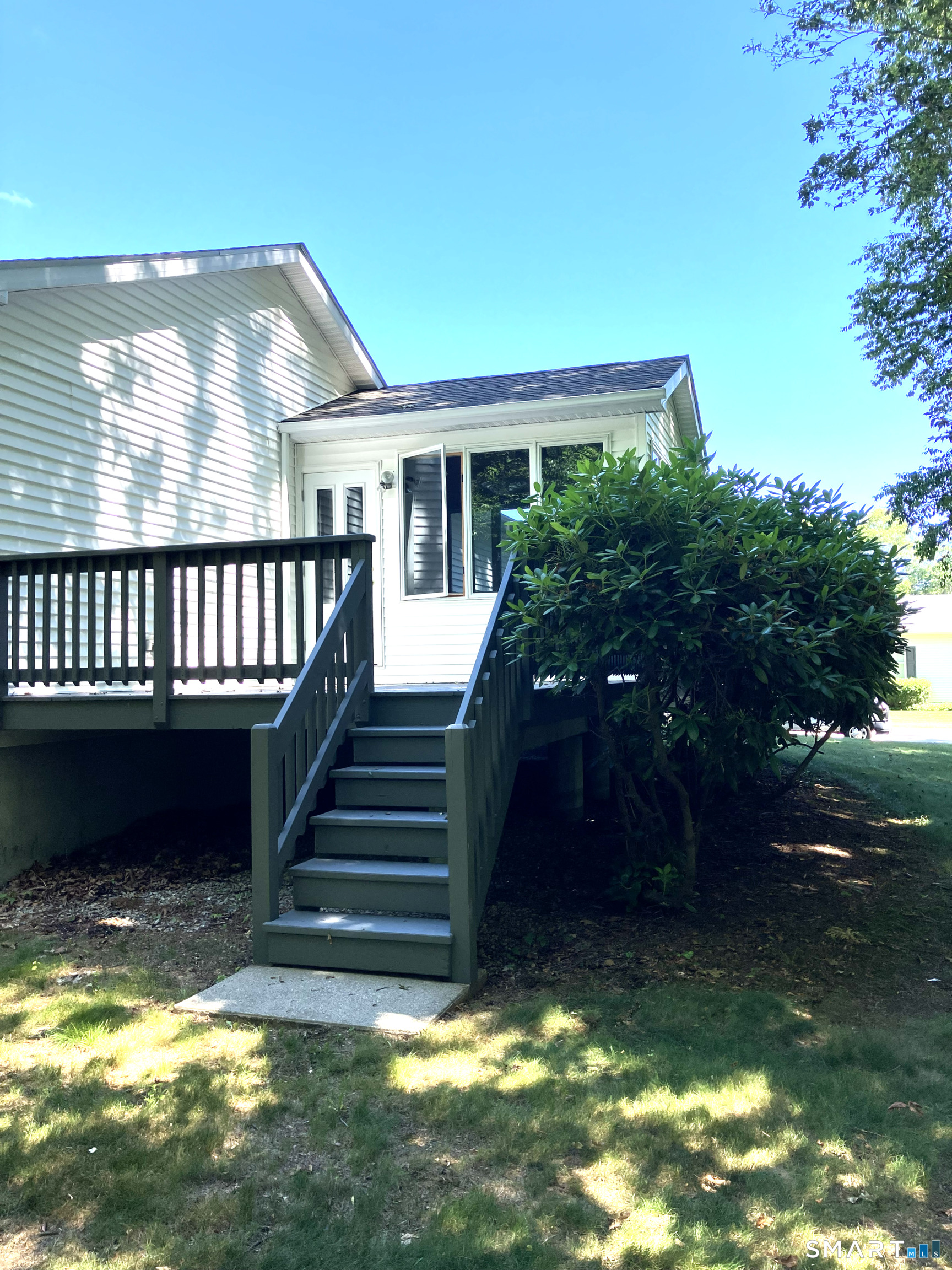 23 Hillcrest Drive Montville CT 06382