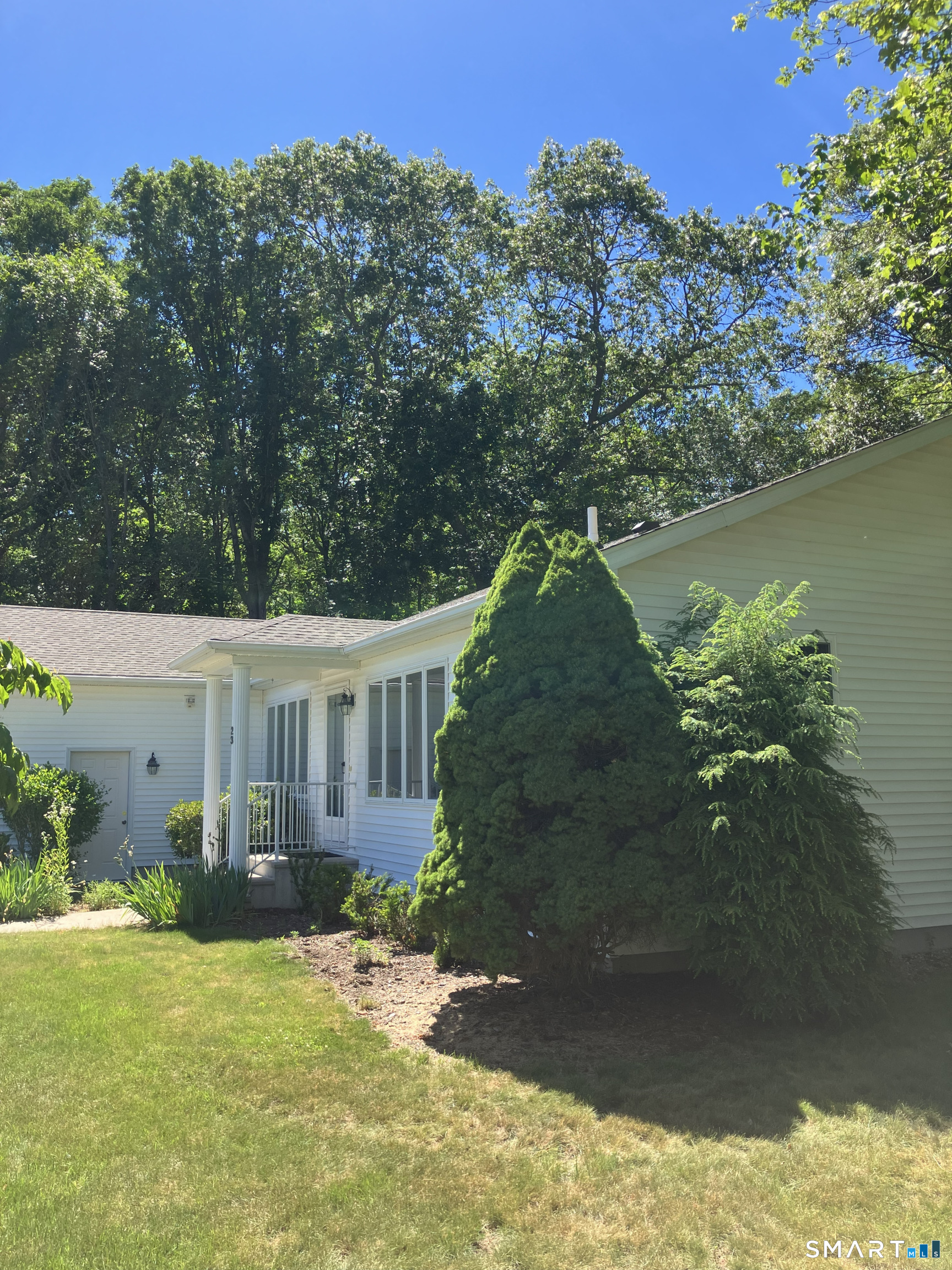 23 Hillcrest Drive Montville CT 06382