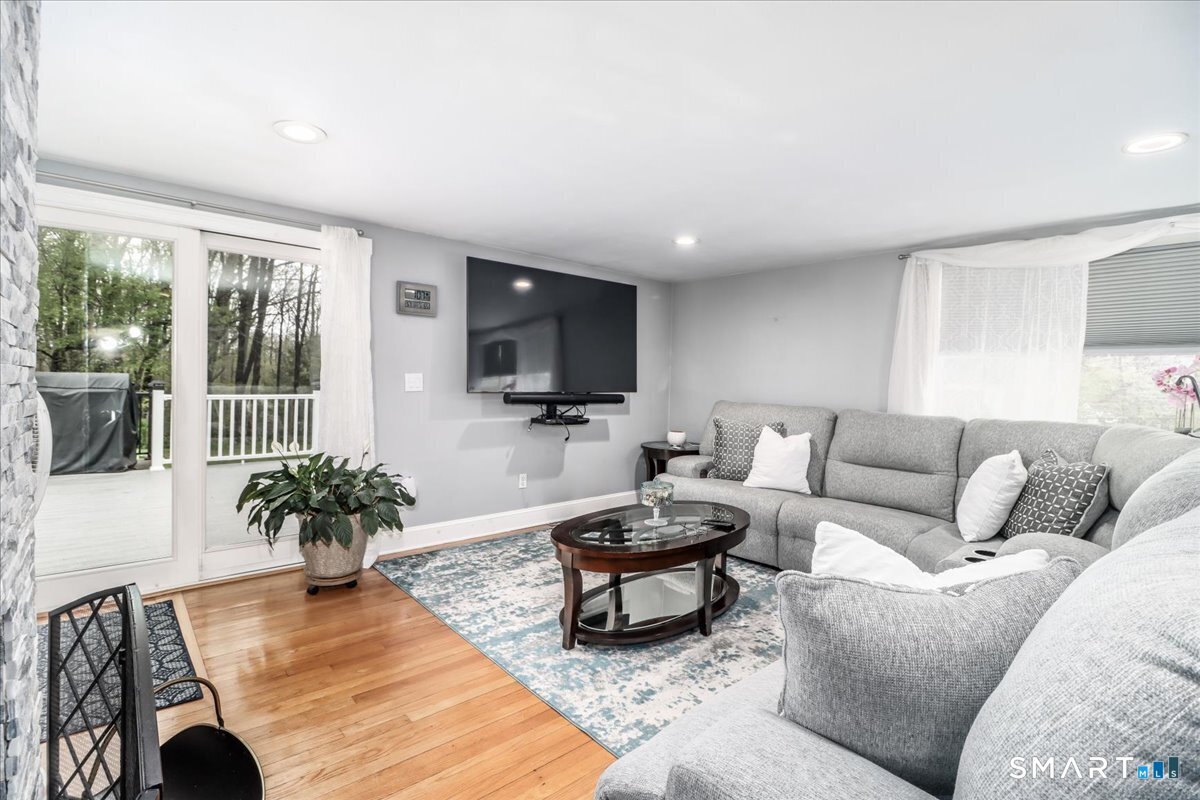 4 Farrell Road Newtown CT 06470