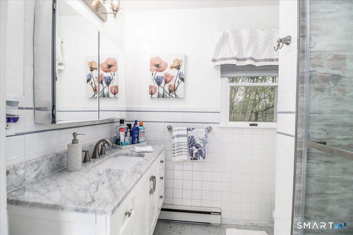 4 Farrell Road Newtown CT 06470