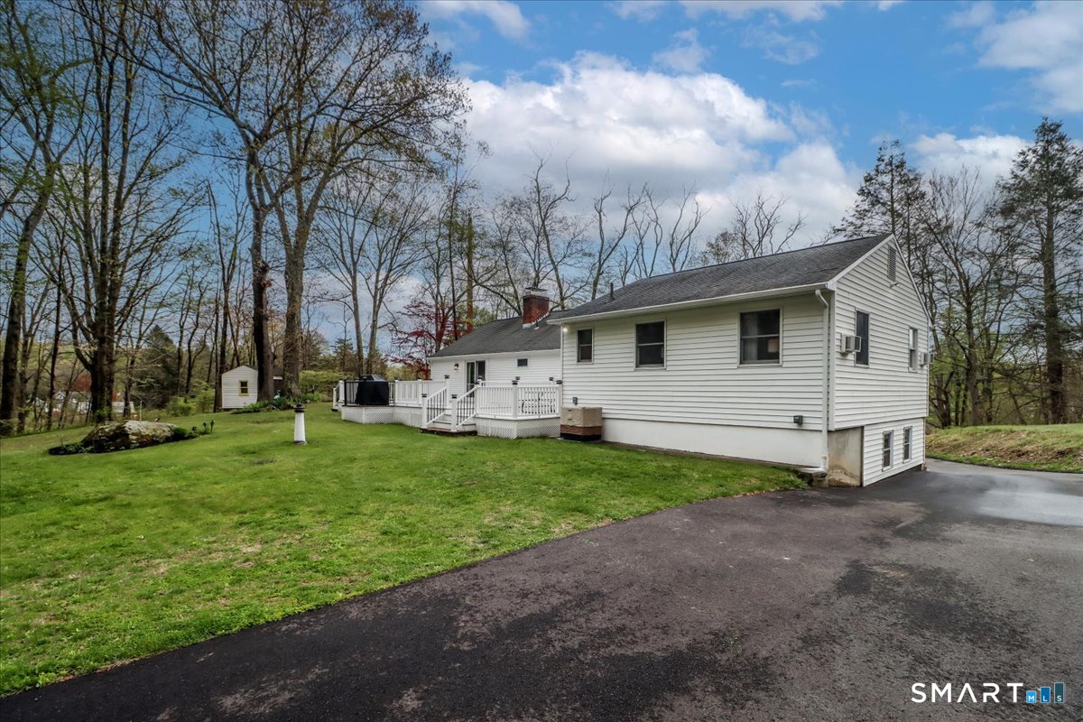 4 Farrell Road Newtown CT 06470