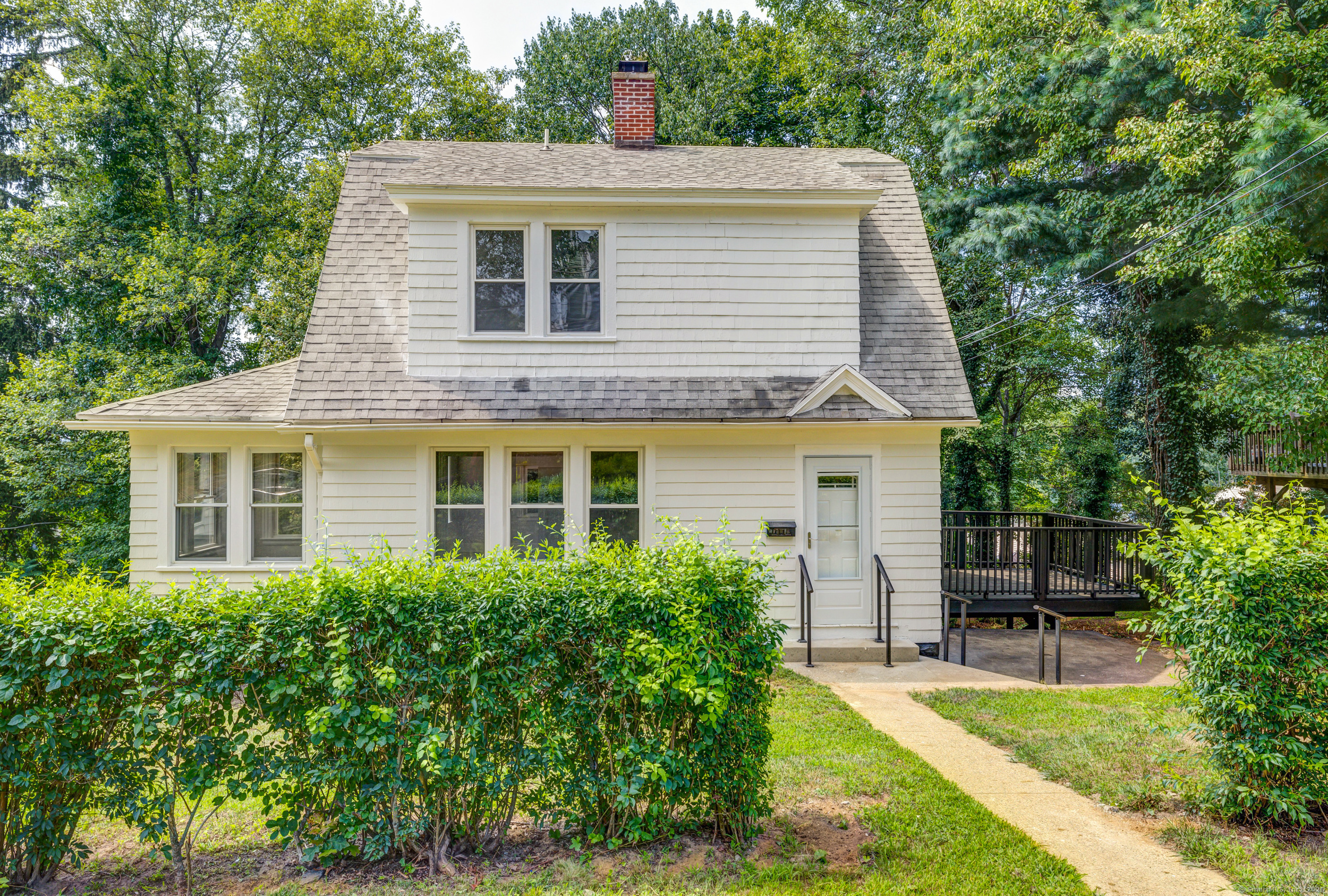 11 Macauley Avenue Waterbury CT 06705