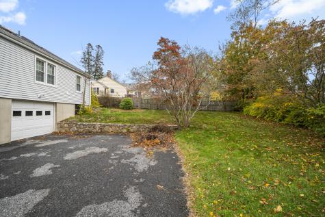 5 Wiemes Court Waterford CT 06385