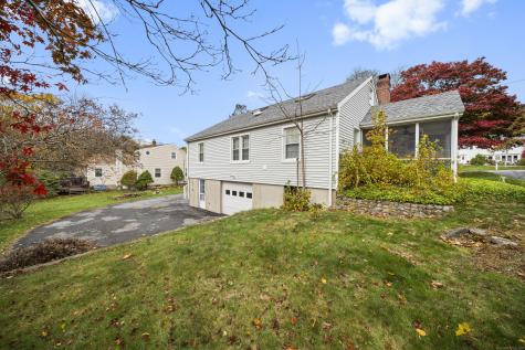 5 Wiemes Court Waterford CT 06385