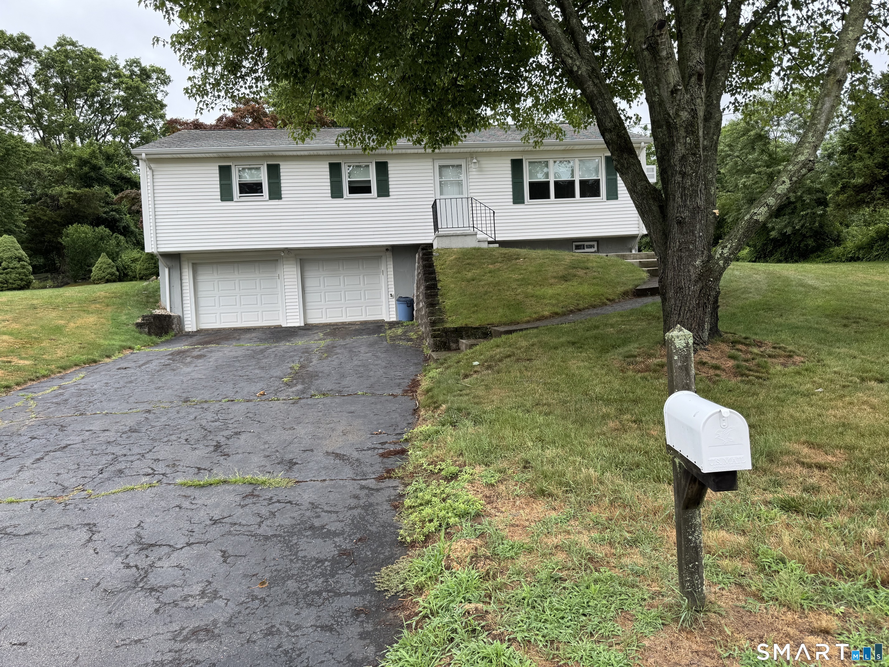19 Covington Drive Milford CT 06461