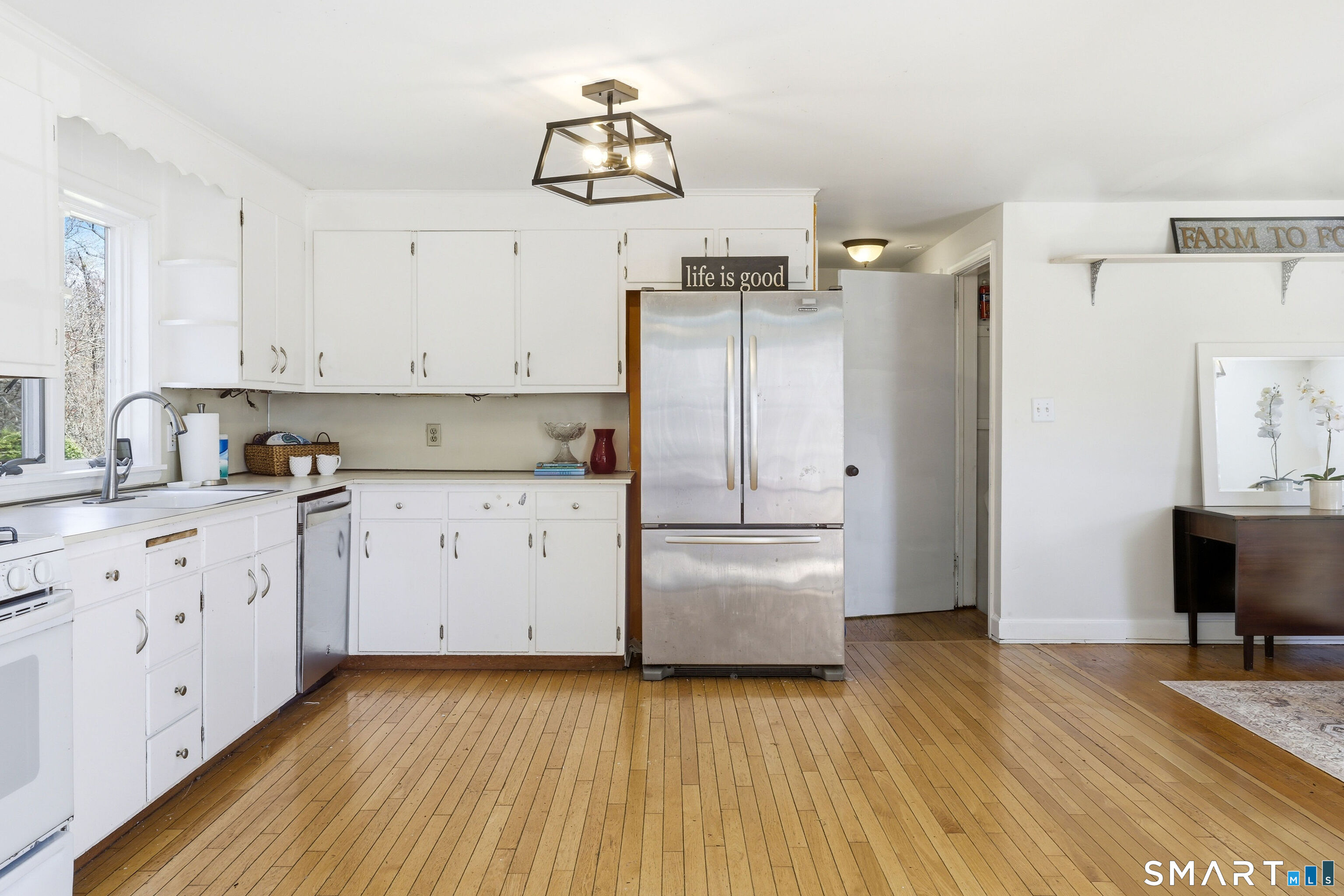 155 Buttonball Lane Glastonbury CT 06033