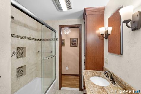 7 Carriage Lane Danbury CT 06810