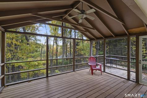 7 Carriage Lane Danbury CT 06810