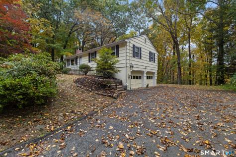 7 Carriage Lane Danbury CT 06810