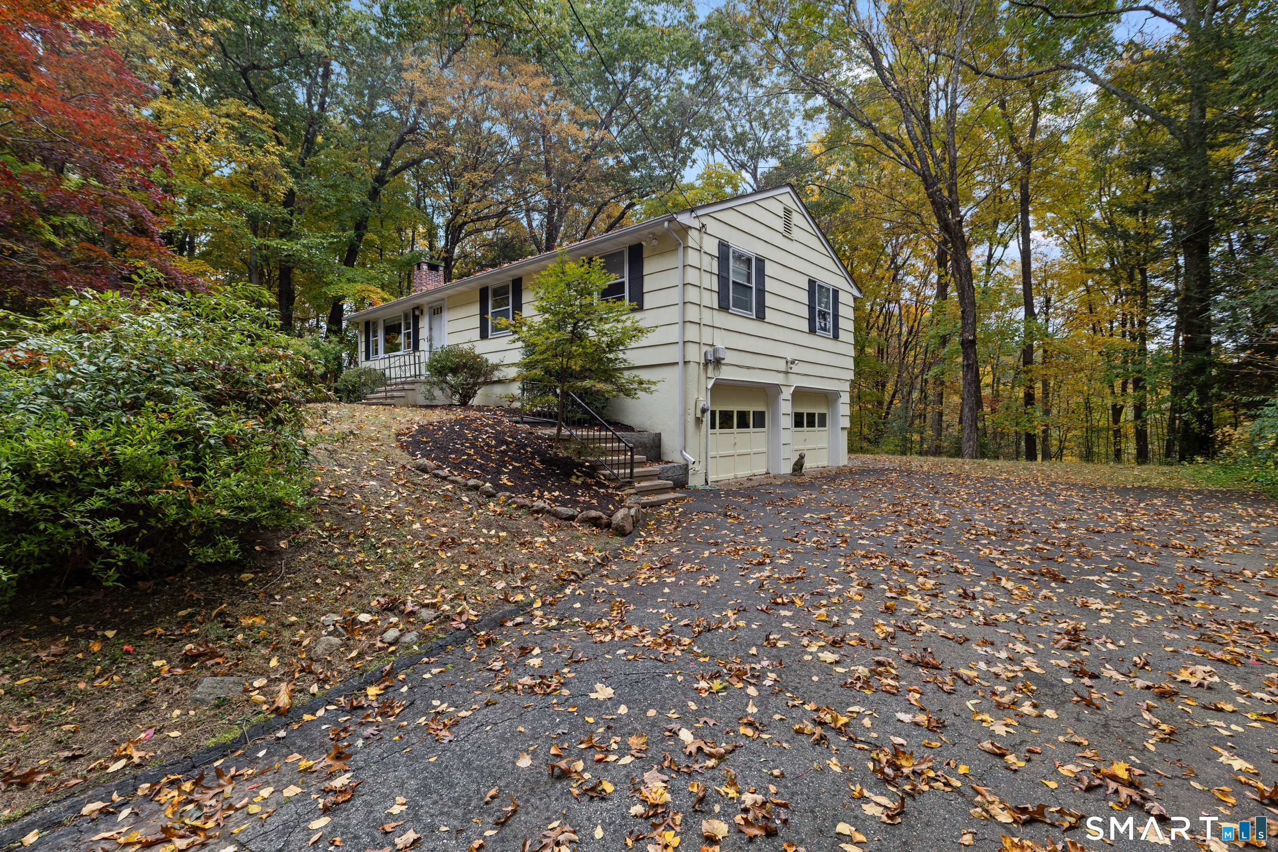 7 Carriage Lane Danbury CT 06810