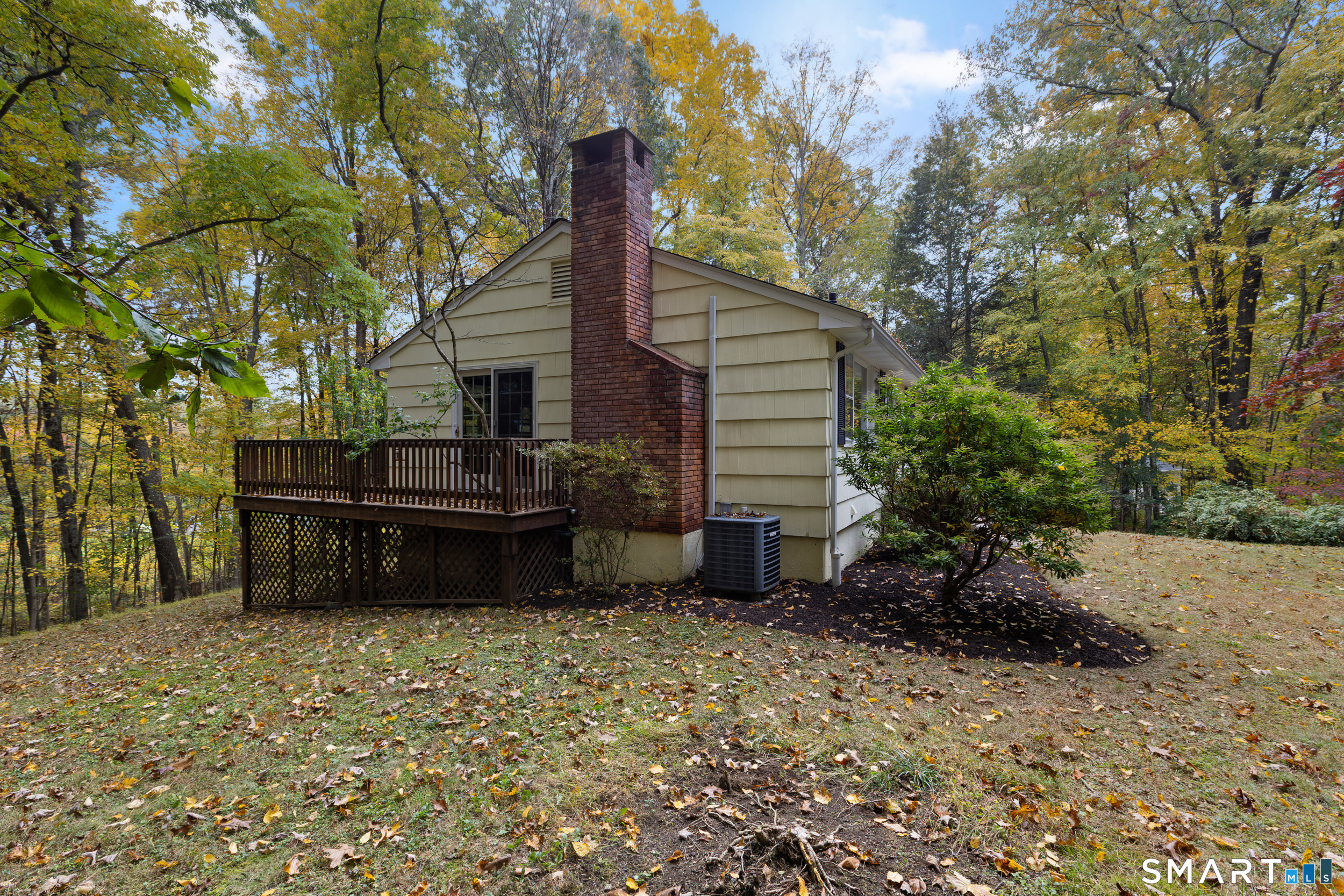 7 Carriage Lane Danbury CT 06810