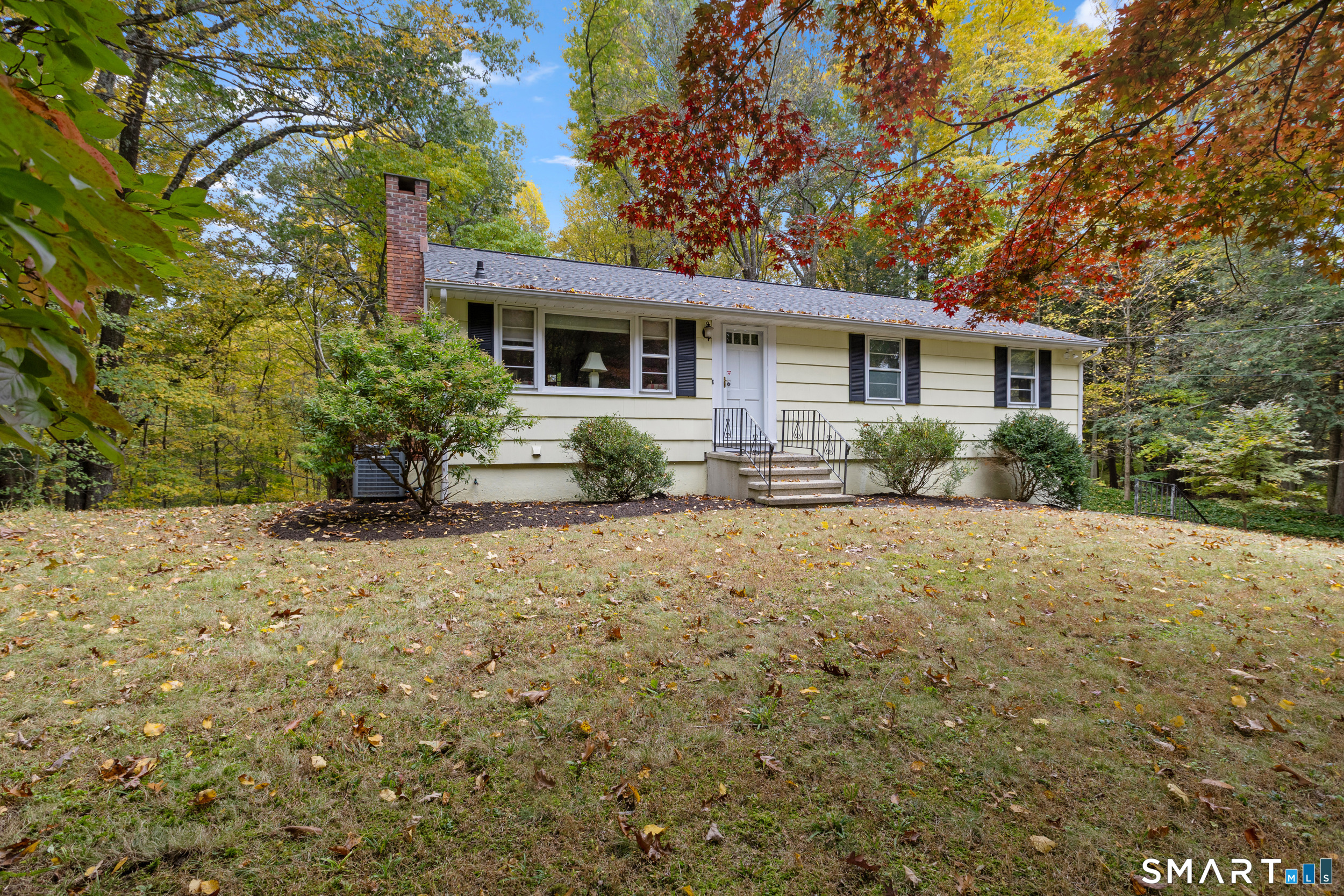 7 Carriage Lane Danbury CT 06810
