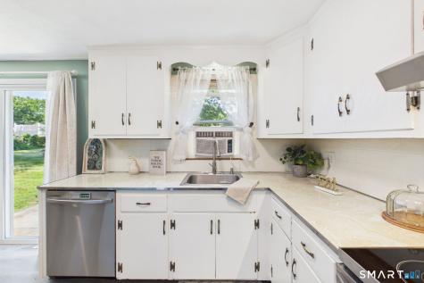 15 Gary Drive Enfield CT 06082