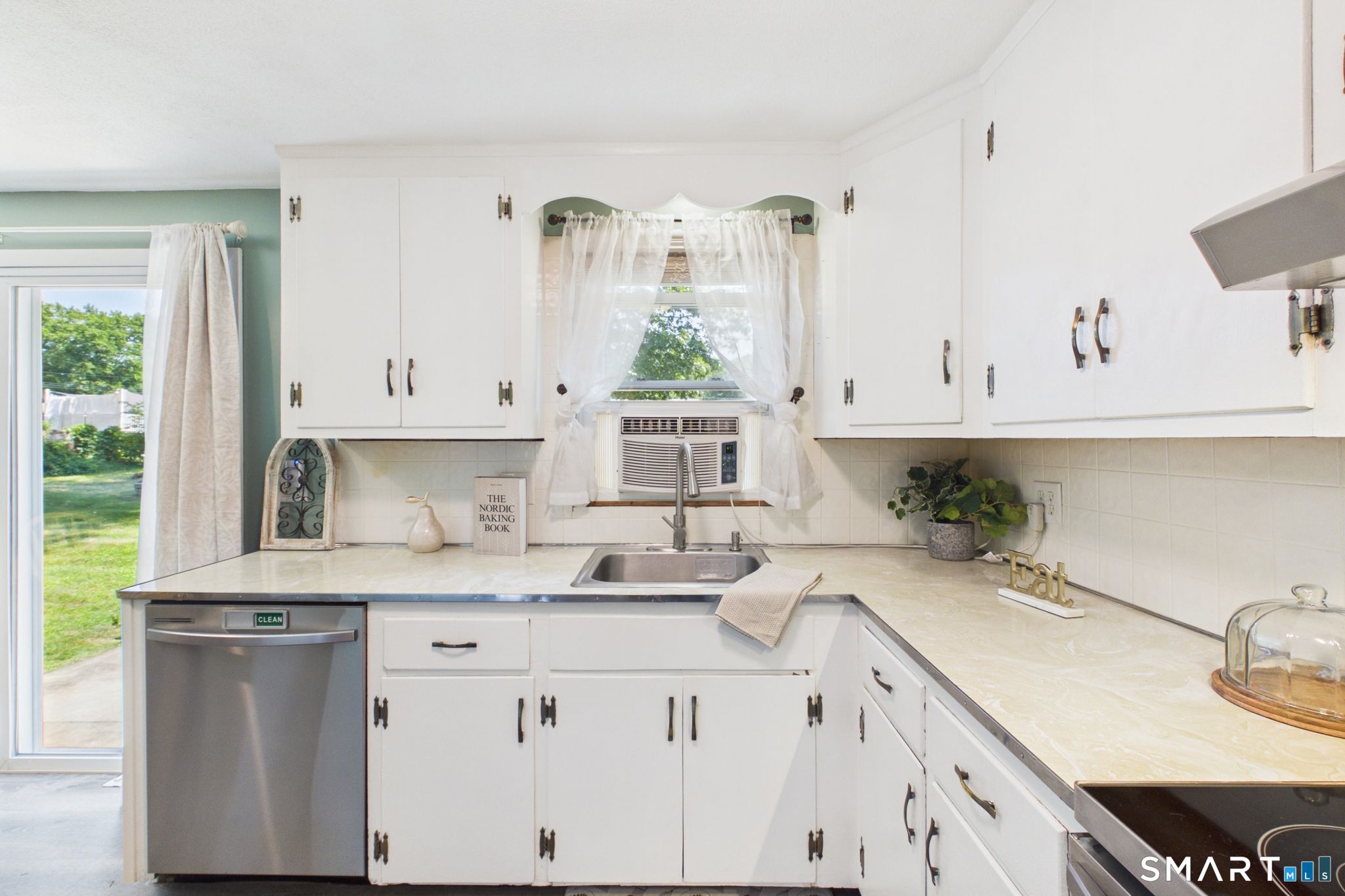15 Gary Drive Enfield CT 06082