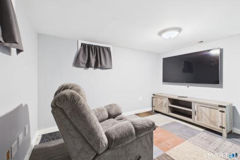 15 Gary Drive Enfield CT 06082