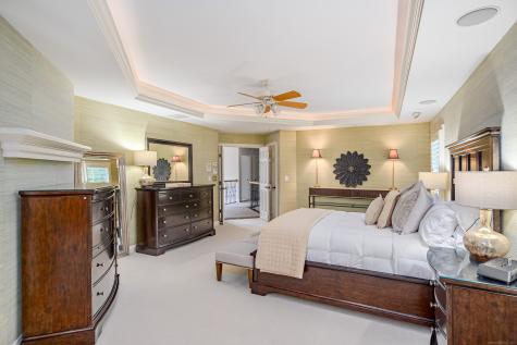 8 Buck Trail Newtown CT 06482
