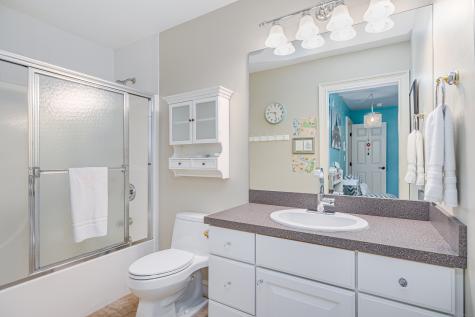 8 Buck Trail Newtown CT 06482