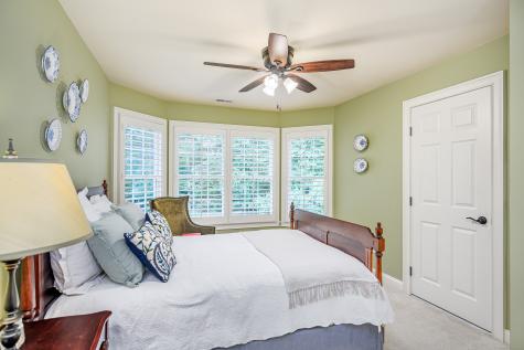 8 Buck Trail Newtown CT 06482