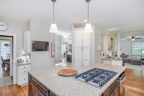 8 Buck Trail Newtown CT 06482