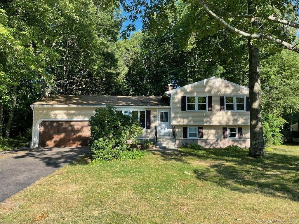 33 Robin Court North Haven CT 06473