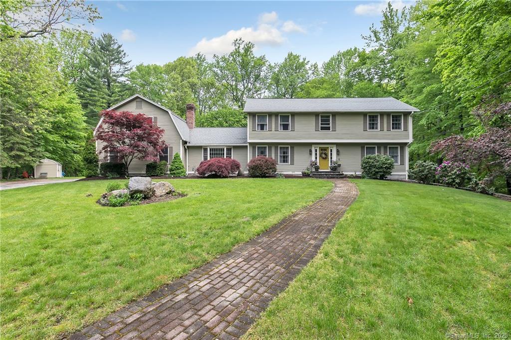 15 Ashwood Terrace Stratford CT 06614