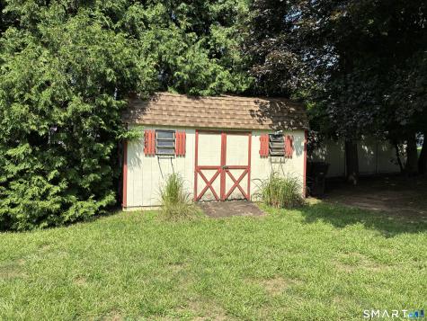 28 Kennedy Drive Enfield CT 06082