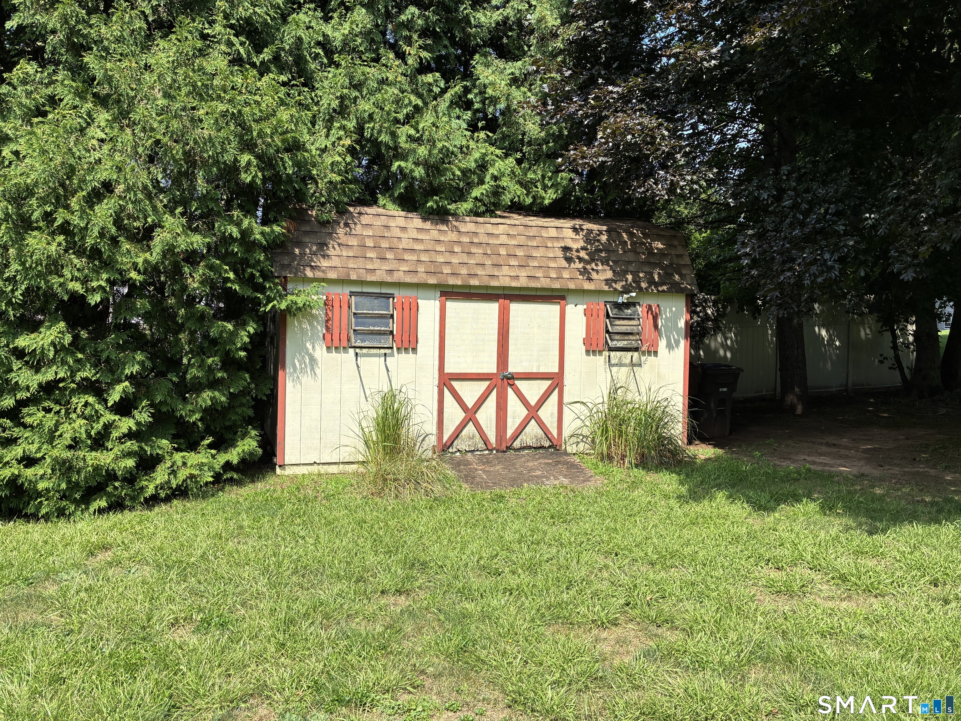 28 Kennedy Drive Enfield CT 06082