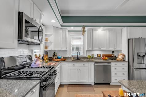 575 Ocean Avenue New London CT 06320