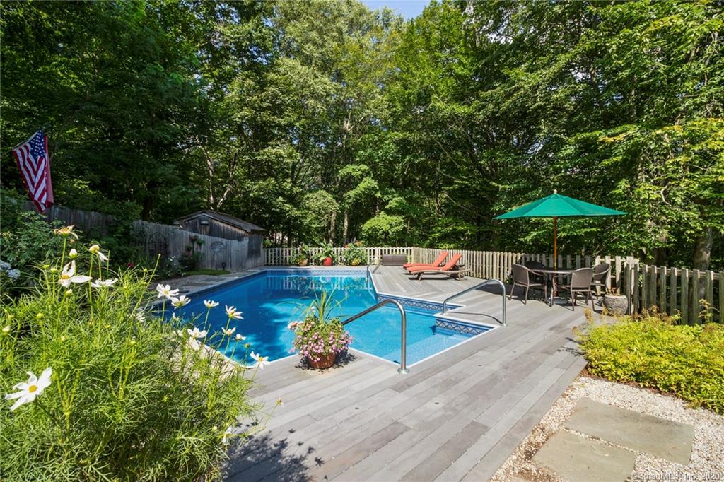 221 Northwood Drive Guilford CT 06437