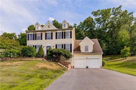 27 Dartmouth Drive Canton CT 06019