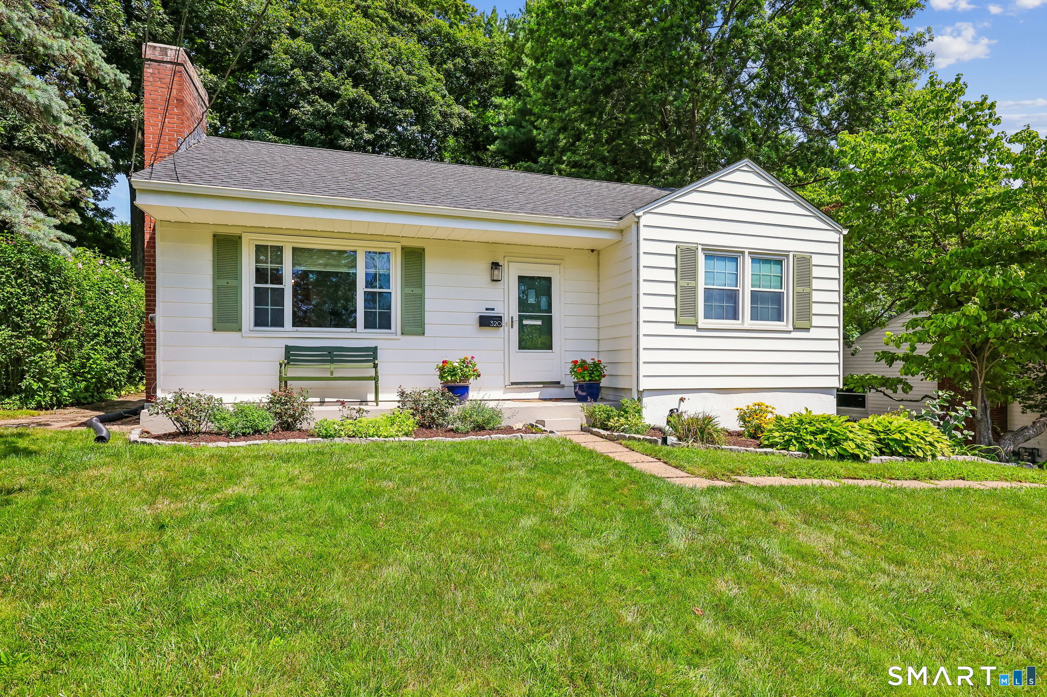 320 Beechwood Road West Hartford CT 06107
