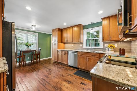320 Beechwood Road West Hartford CT 06107