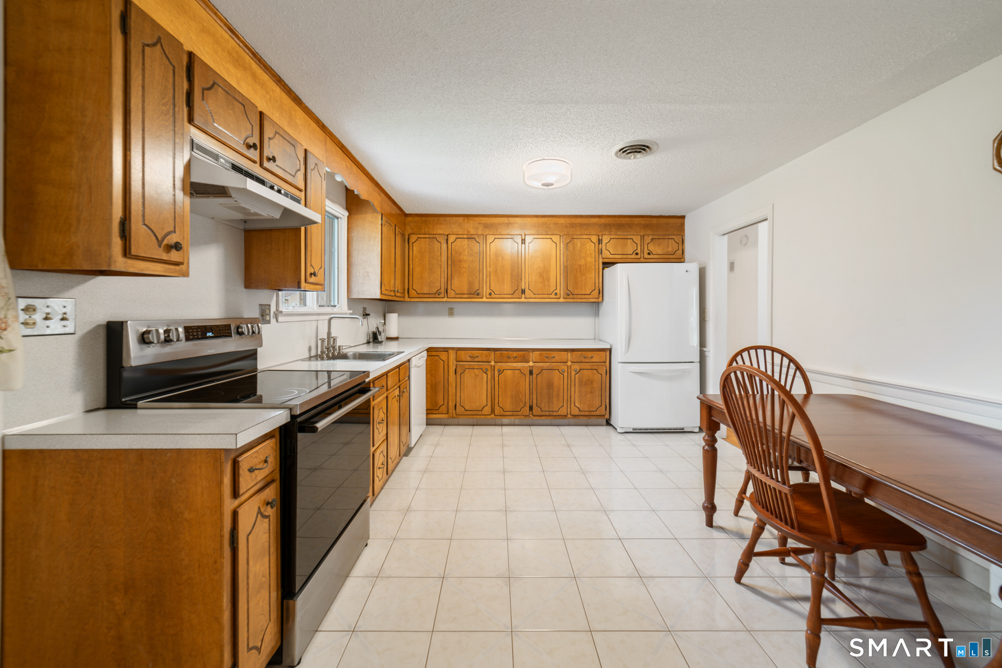 36 Cross Hill Road Wethersfield CT 06109