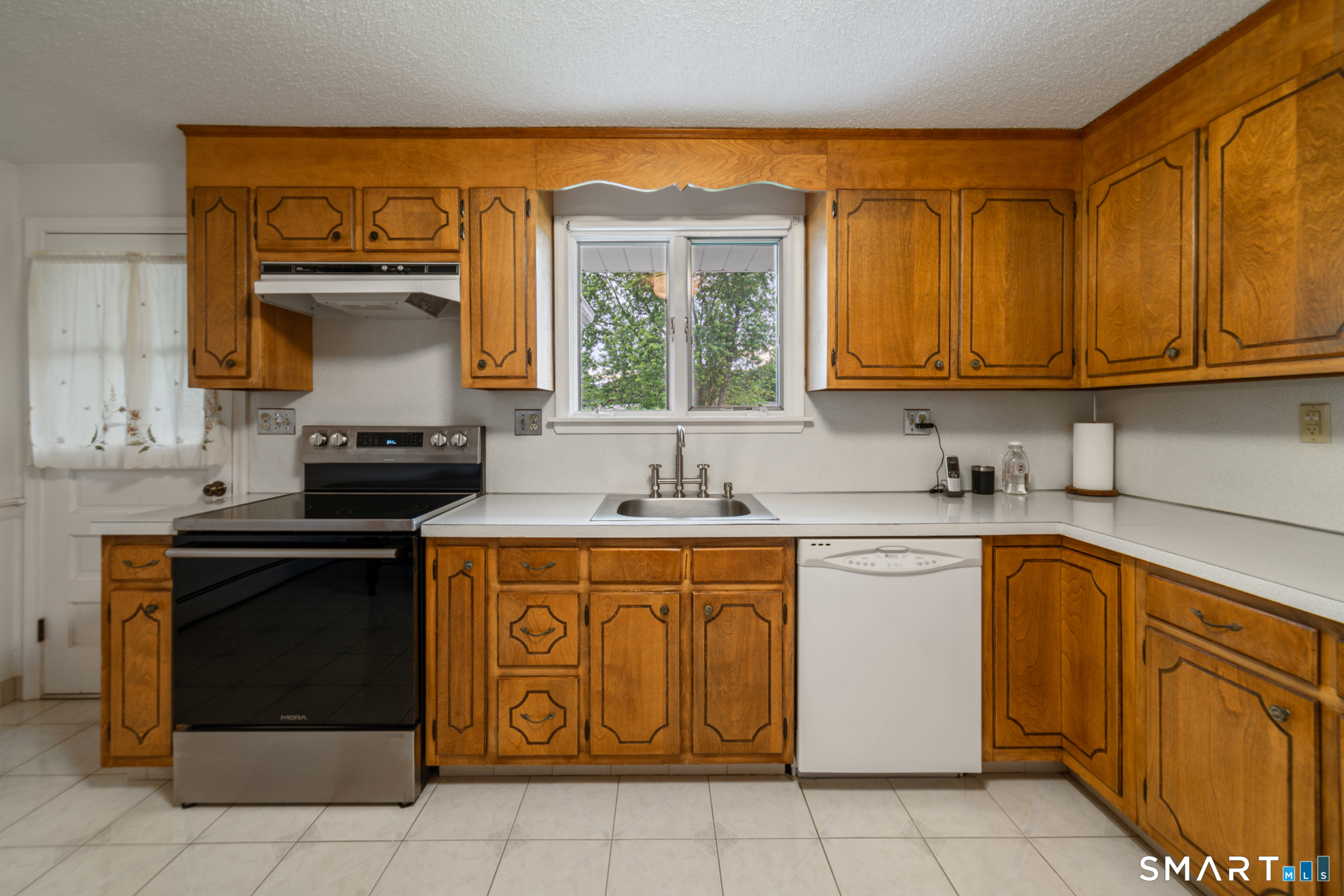 36 Cross Hill Road Wethersfield CT 06109
